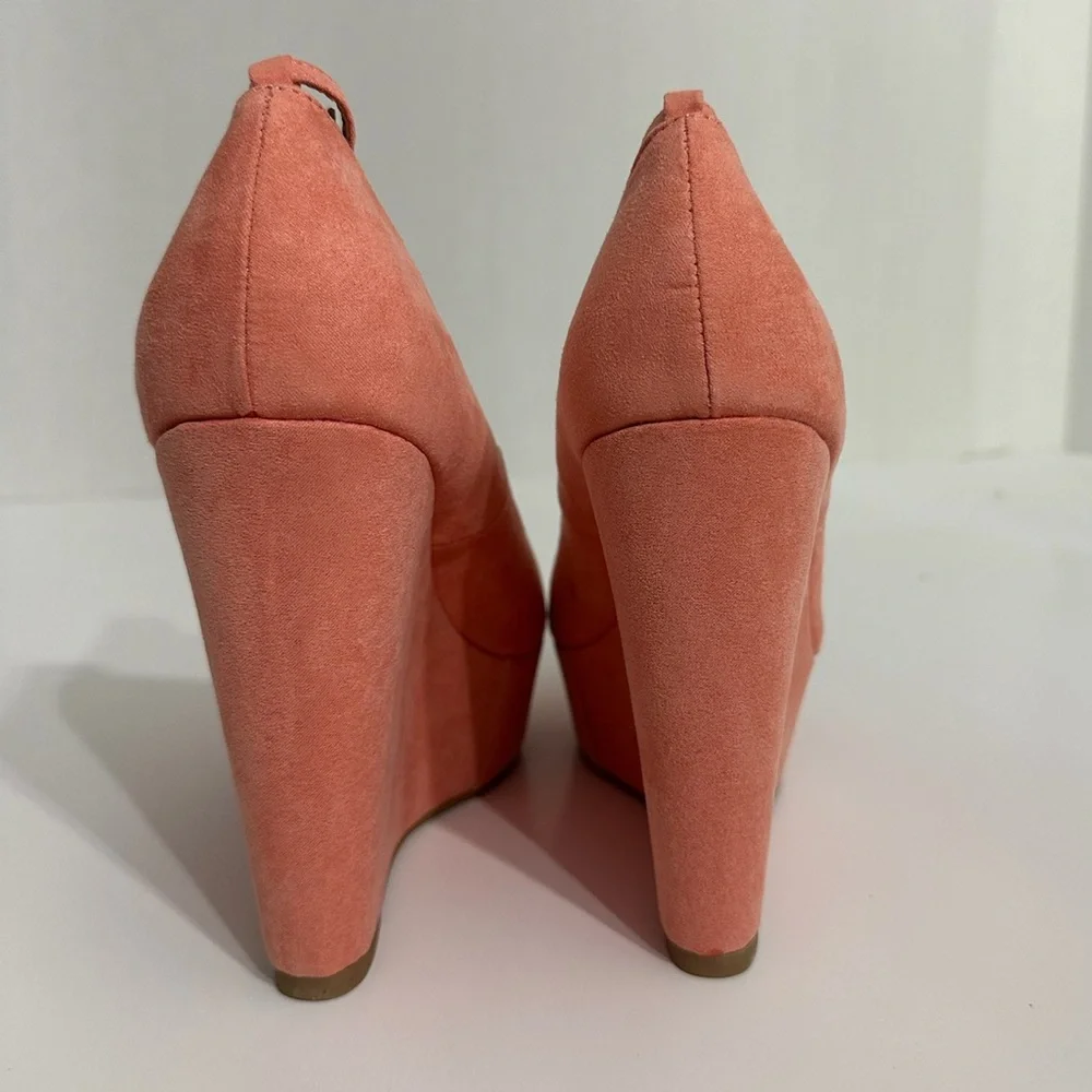 NIB JustFab Ceres Coral Suede Platform Wedge Heels Y2K Size 8.5
